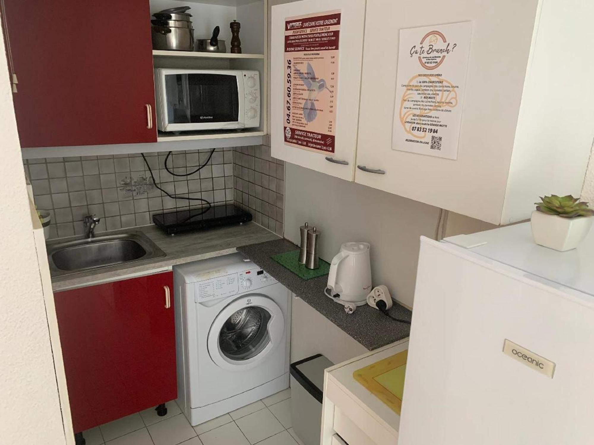 Vittoria Immobilier 12 -Reglement Sur Place - Cheques Vacances Acceptes La Grande-Motte Habitación foto